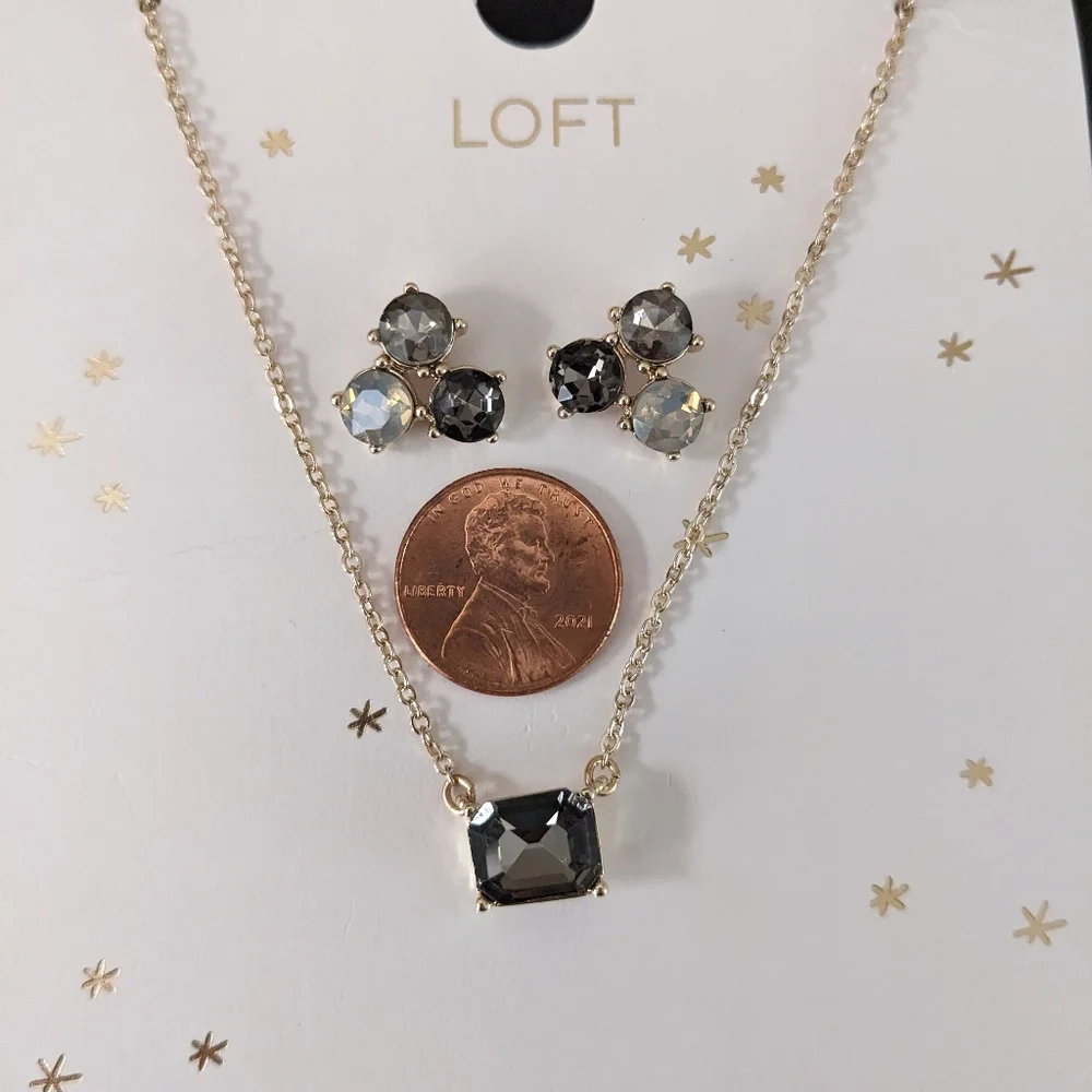 LOFT Earring and Necklace Set - Picture 6 of 8